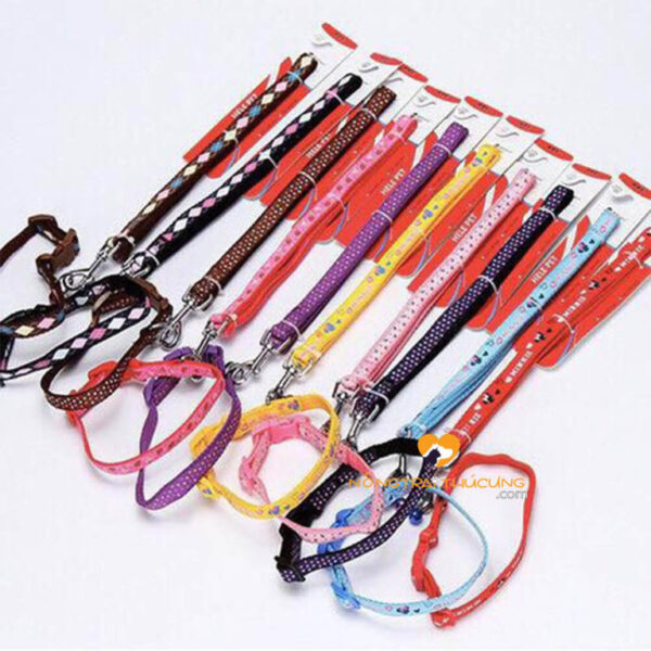Dây dắt kèm vòng cổ – Có chuông cho chó mèo (< 5kg)